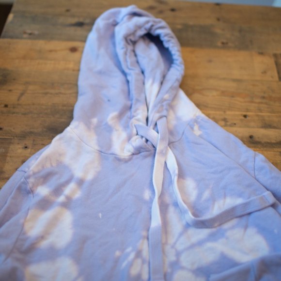 Vici Periwinkle Blue Tie Dye Flowy Hoodie - Picture 4 of 8